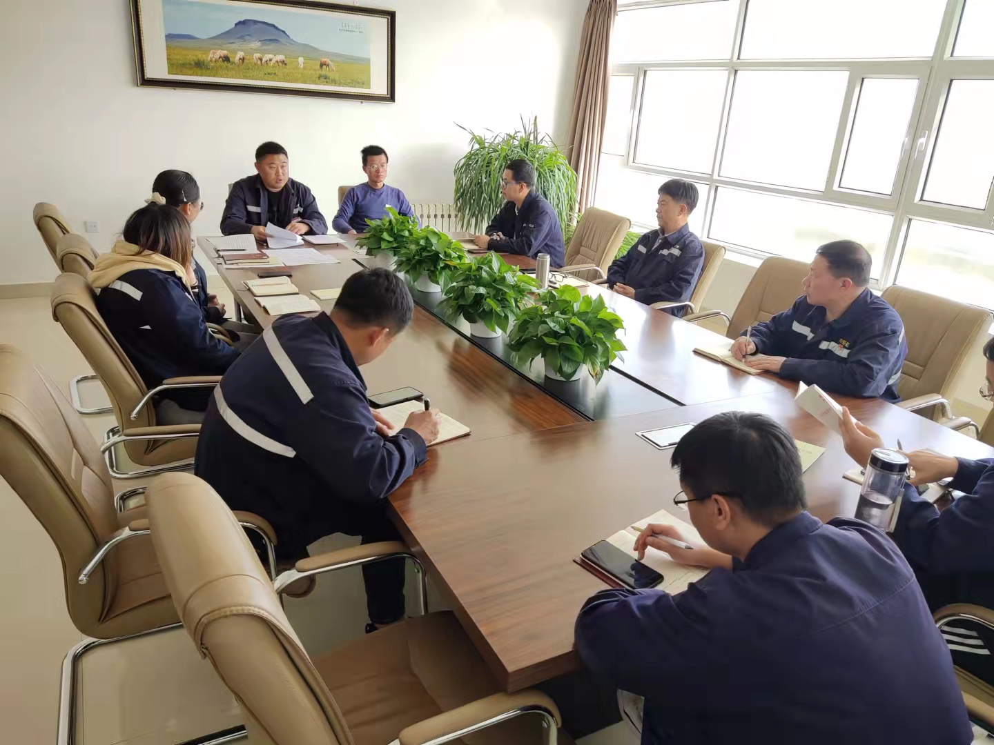 10.5支部学习.jpg